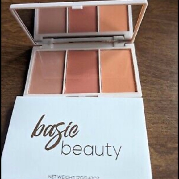 The Basic Beauty - The Tipsy Blush Trio - Picture 1 of 1